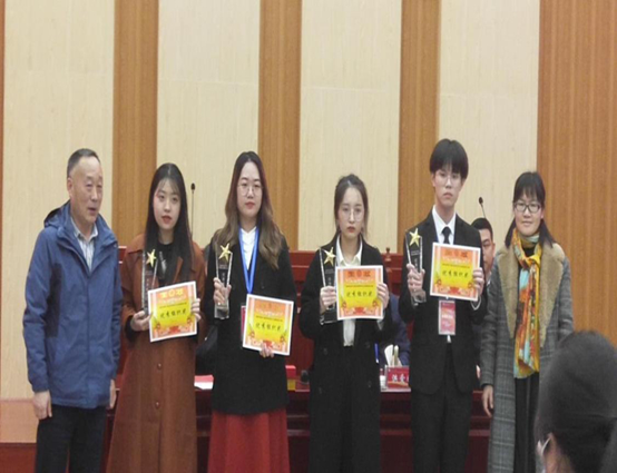 1651947613178014926.png 6c1453baab652d40925a443c826250c.png