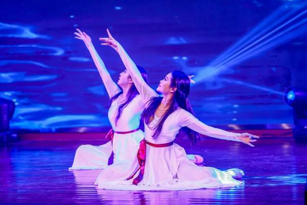 1651893197917021390.jpg 五四11.jpg